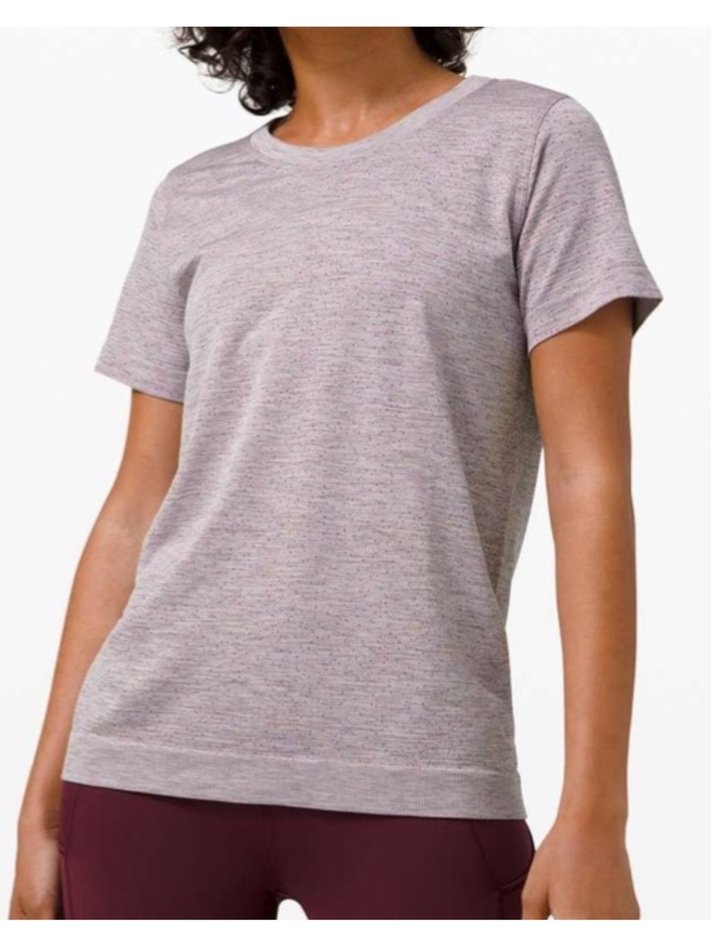 Lululemon Swiftly Relaxed
Short Sleeve 2.0
Dapple Dot Slate / Fuchsia Multi